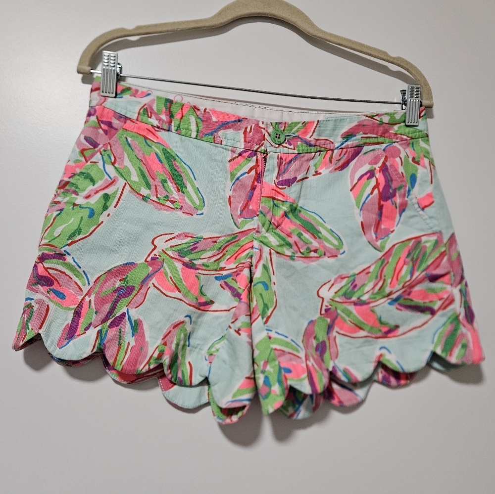 Lilly Pulitzer The Buttercup Scalloped short - Picture 3 of 7